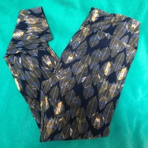 LuLaRoe leggings, blue w/ yellow and white leaves